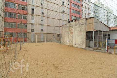 Image 28 - 252720
